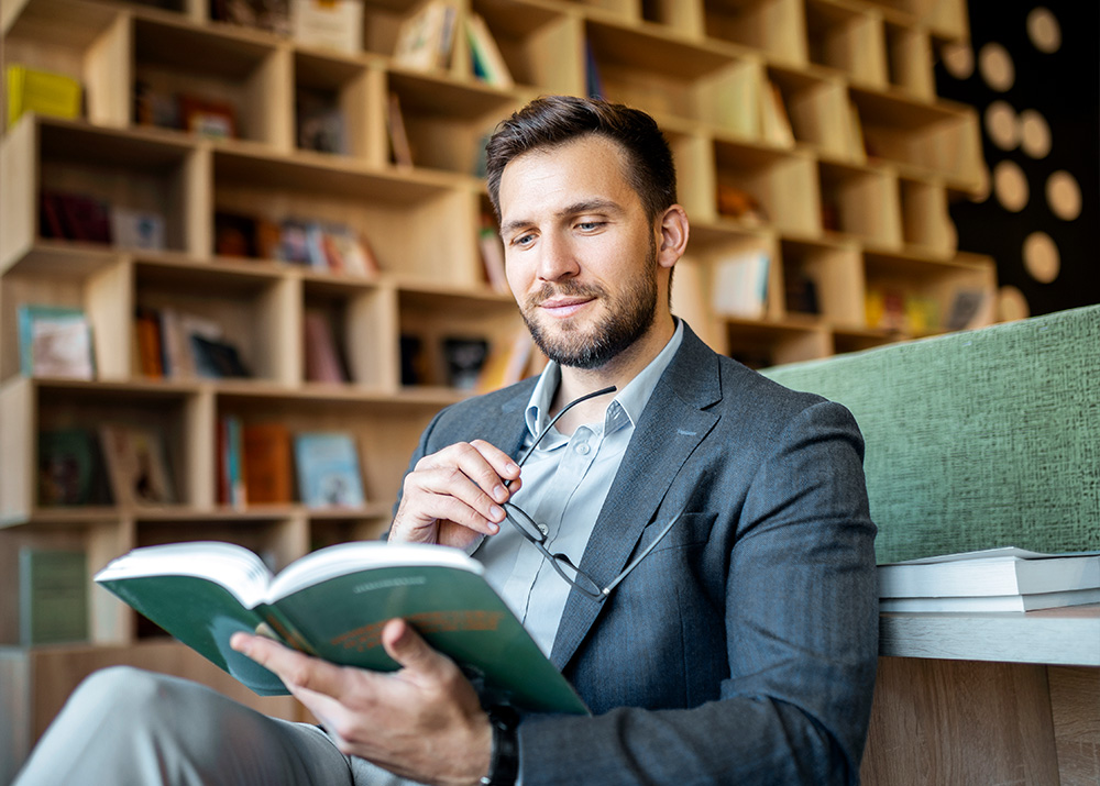 Top 3 Books Leaders Should Read
